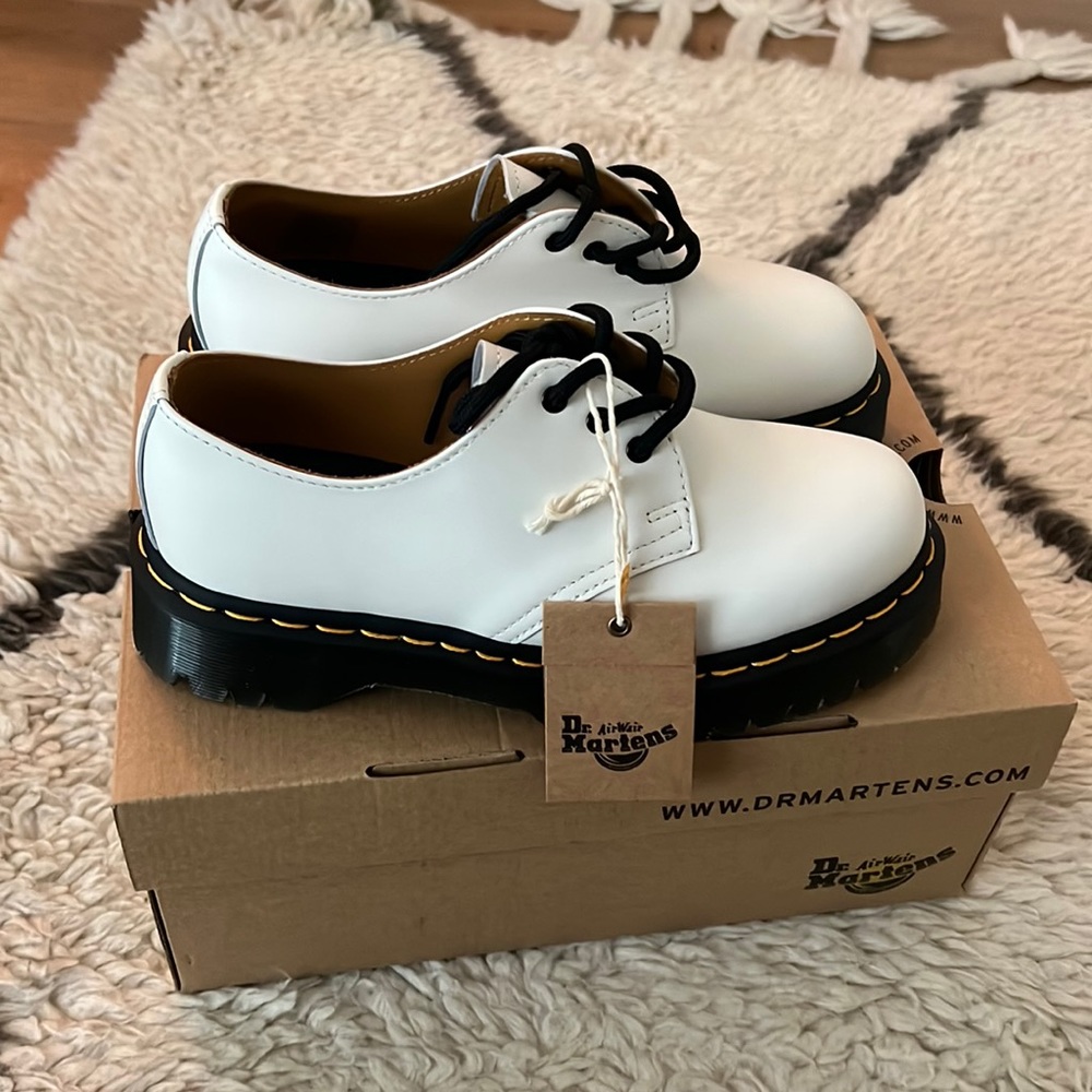 Dr. Martens Bex 3 Eye Loafer
